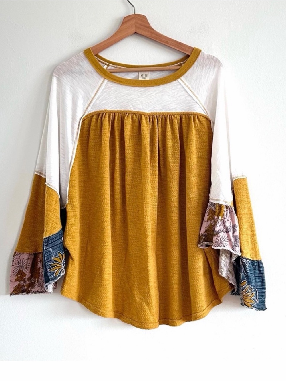 Gorgeous! Free People women’s top size large